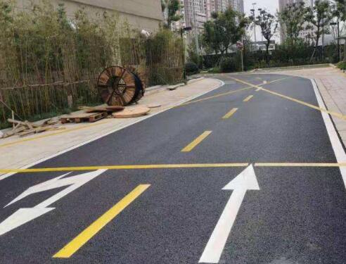 蘇州小區(qū)道路劃線哪家好？推薦江蘇中穎